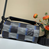  Structured everyday bag front view