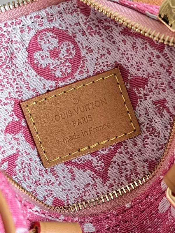 Front view of premium sleek women's handbag – women's everyday handbag