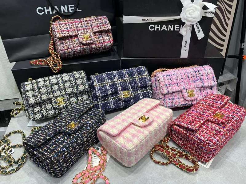 Zivas Charm Effortless Elegance Designer Handbag (Thoughtfully Structured Design) – Side Profile