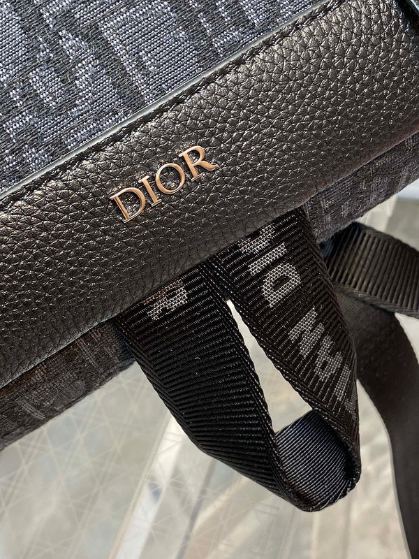 Back view of elevated classic women's handbag – women's premium purse