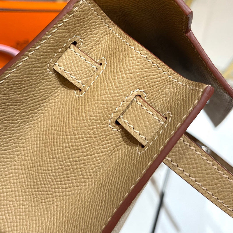 Side view of streamlined structured handbag