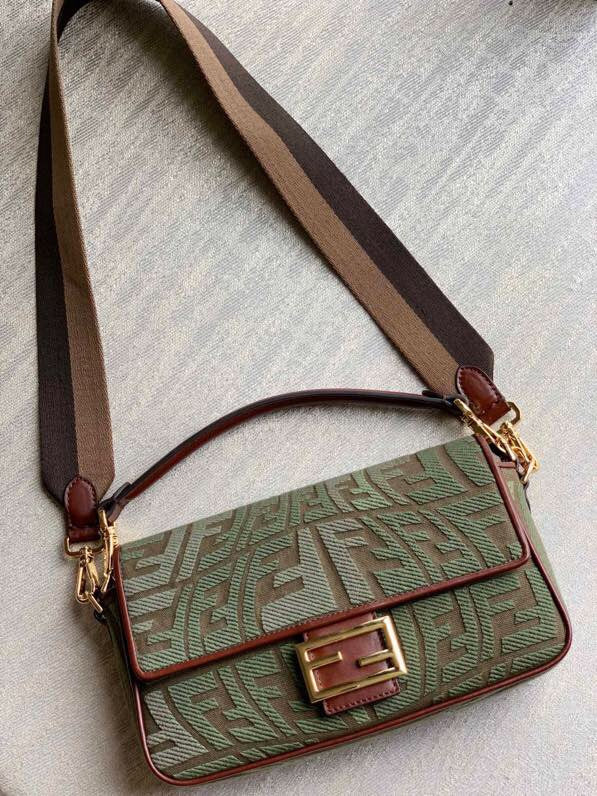 Ziva's Charm handbag – lifestyle view (26cm*15cm*6cm)