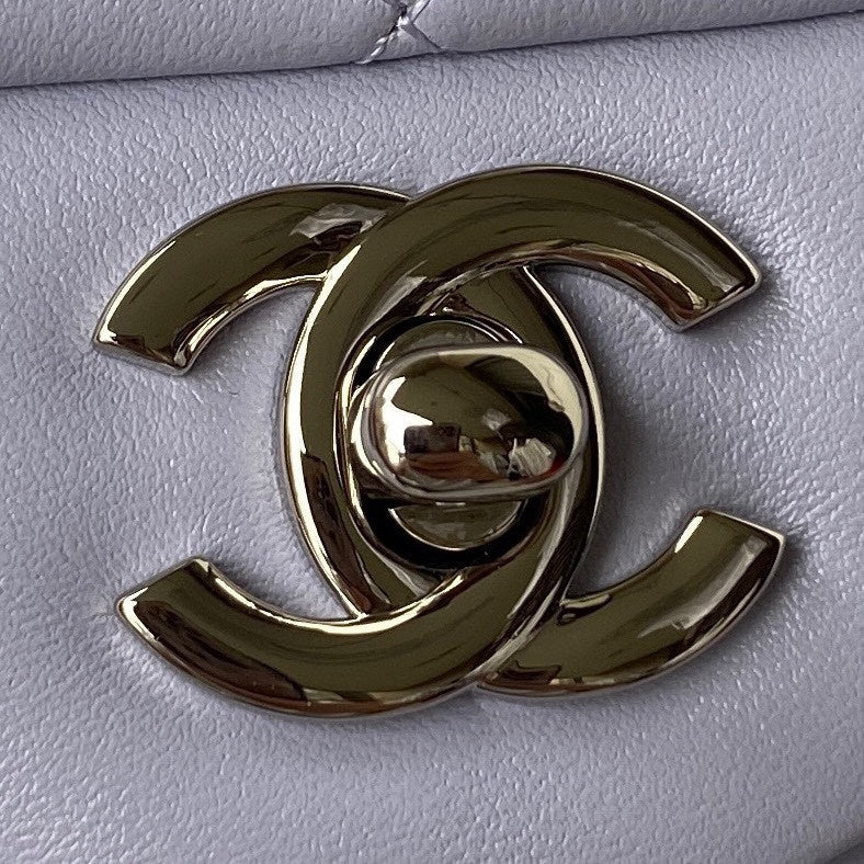  handbag, compact everyday style, image 9