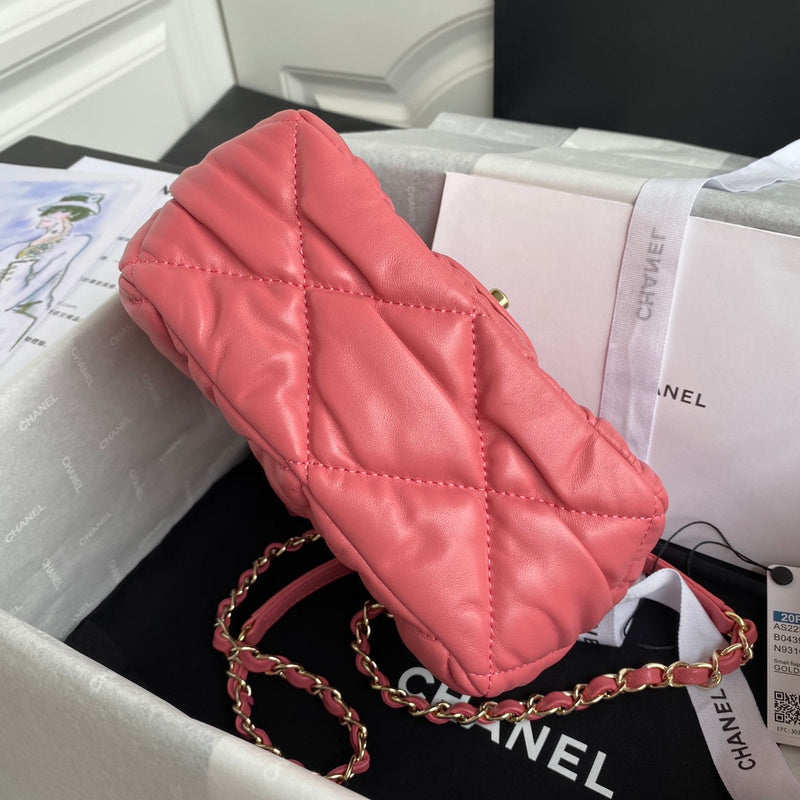 Zivas Charm Modern Edge Fashion Handbag (Elevated Daily Companion) – Lifestyle Shot
