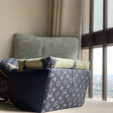  modern everyday bag detail view showing craftsmanship 8