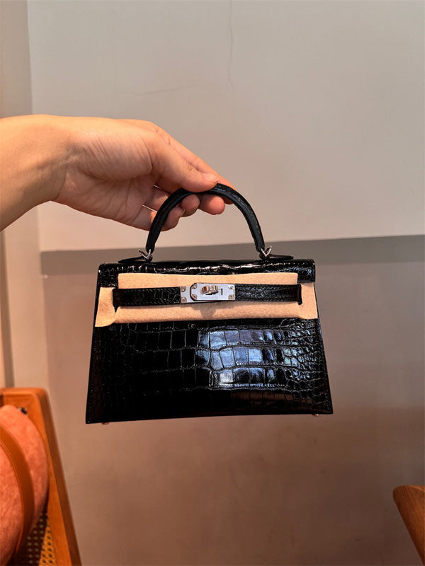 Timeless handbag styled for everyday wear