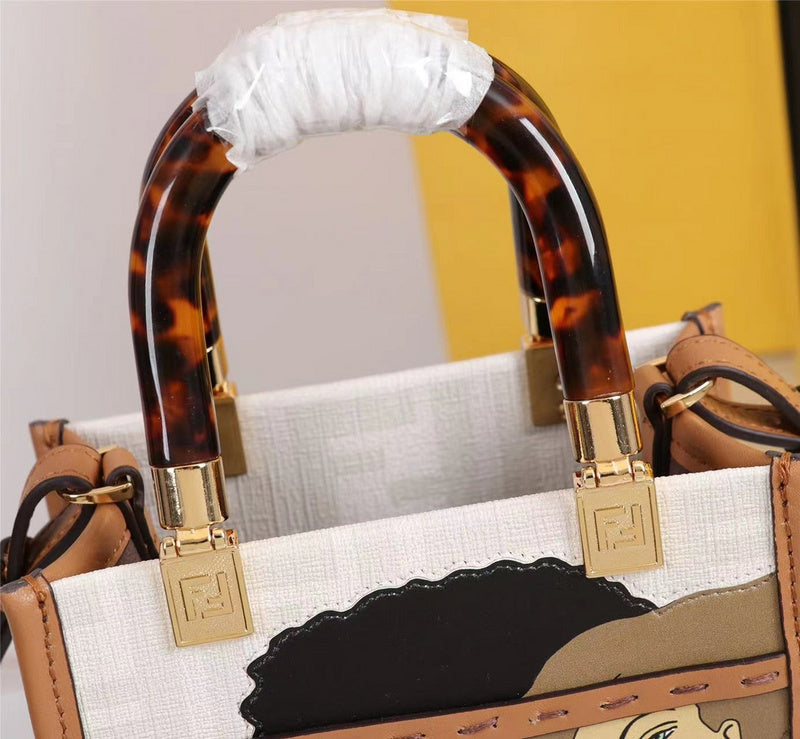 Ziva's Charm handbag – interior view (Standard Size)