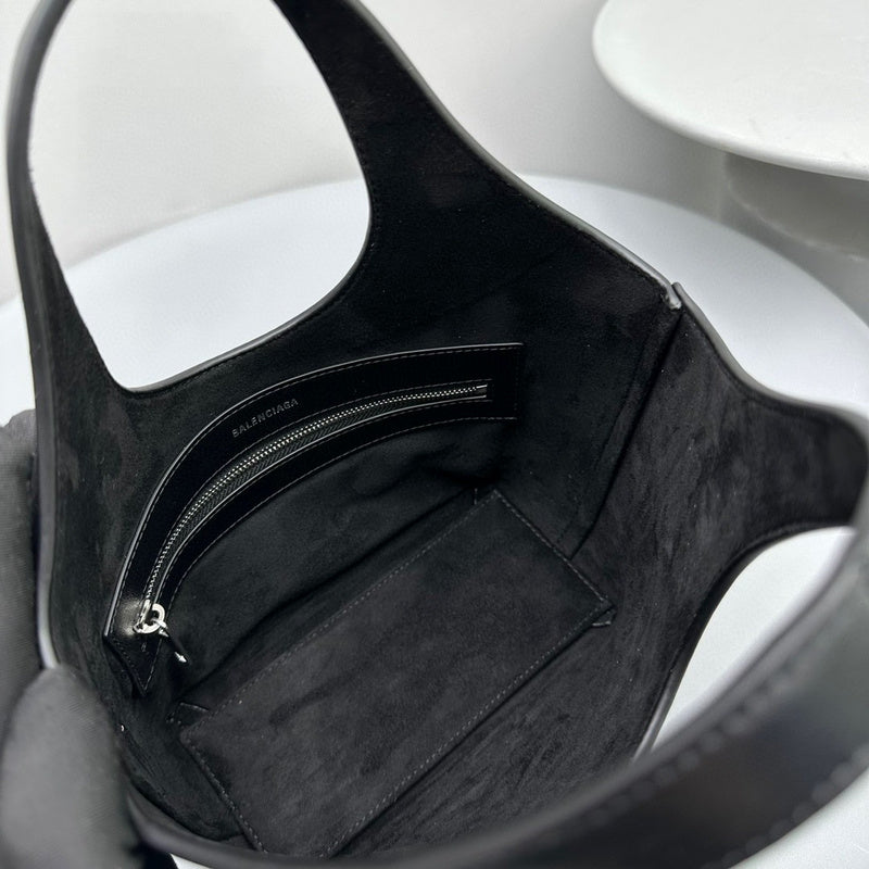 Zivas Charm Refined Structure Statement Handbag (Designer-Inspired Craftsmanship) – Interior View