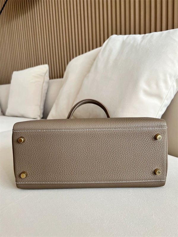  streamlined handbag detail view showing craftsmanship 14