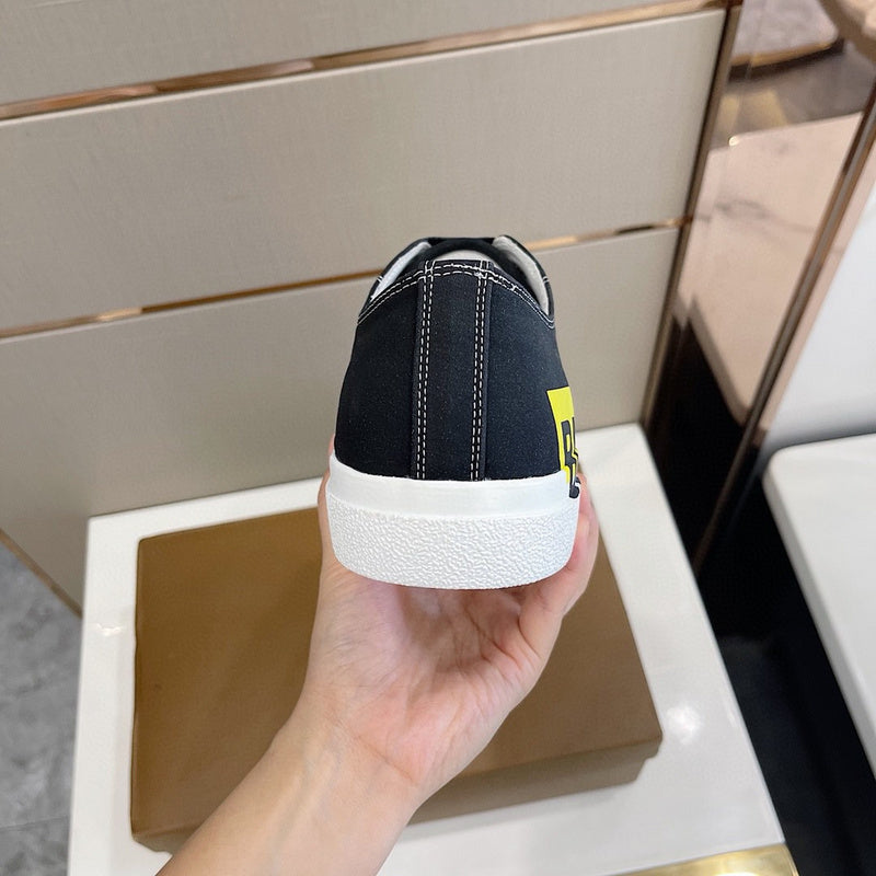 Burberry shoes Style 171 - top view showing design