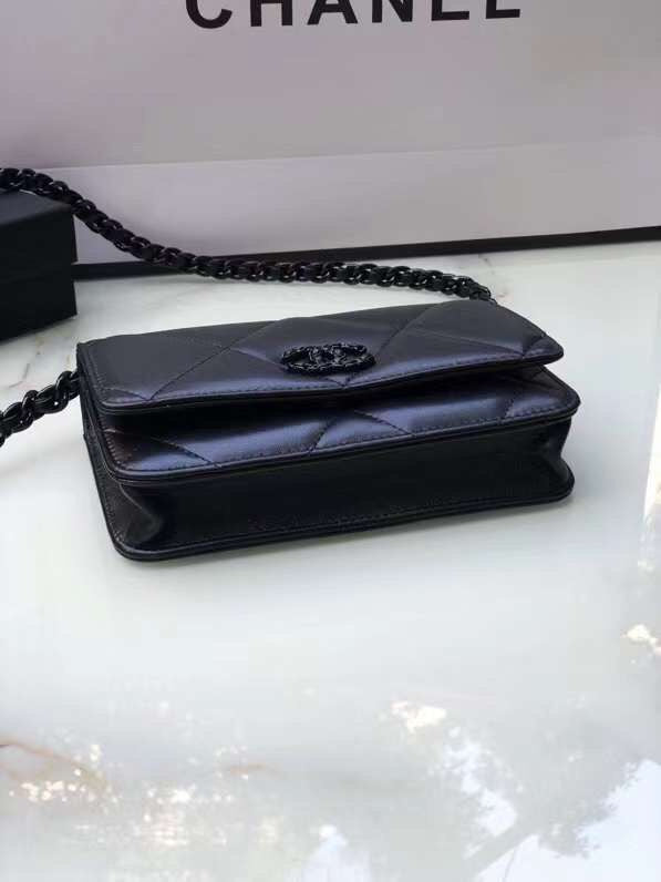  mid purse view 6