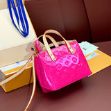  Everyday carryall bag front view 31
