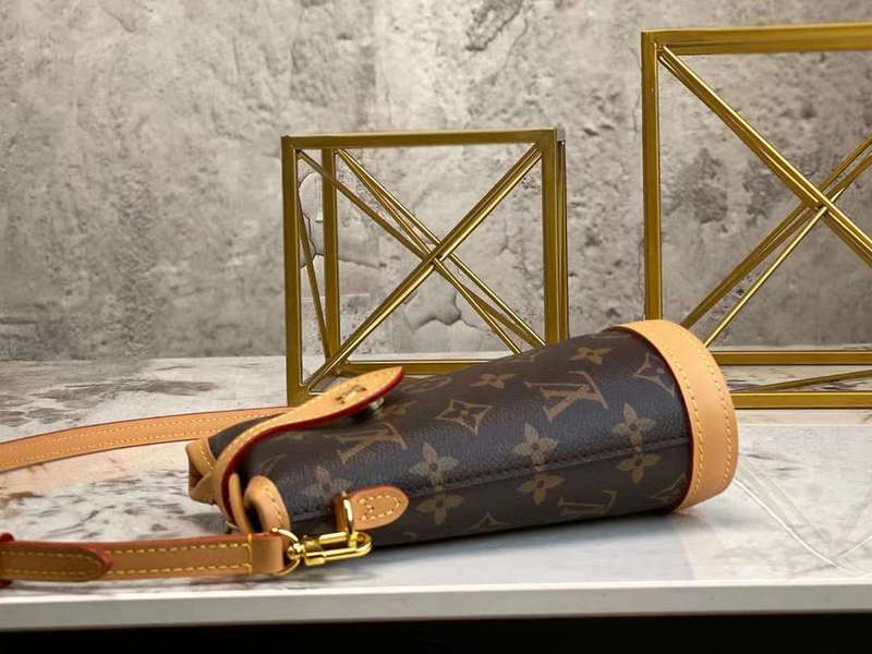 Interior view of premium refined women's handbag – women's everyday handbag