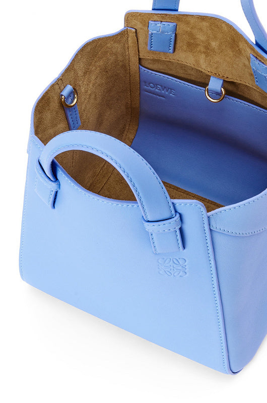 Ziva's Charm handbag – close-up view (20cm*20cm*18cm)