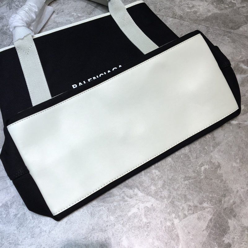 Statement Vegan Leather Handbag - Chic Everyday Appeal | Women's Premium Handbag #760 - back view (image 4) of designer-inspired handbag