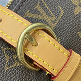  statement handbag styled with outfit