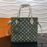 Side profile of polished statement women's handbag – women's everyday handbag