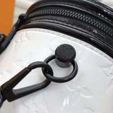 Handle and strap detail of signature chic women's handbag – women's premium purse
