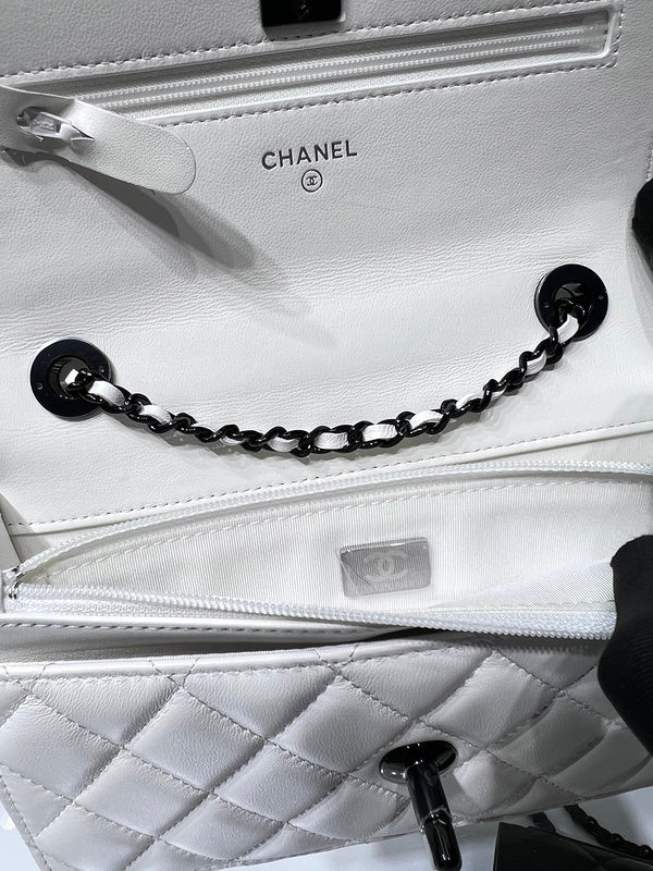 Zivas Charm Understated Luxury Designer Handbag (Modern Wardrobe Staple) – Interior View