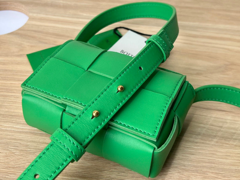 Sophisticated Vegan Leather Handbag - Versatile Everyday Design | Women's Designer-Inspired Purse #1669 - back view (image 4) of designer-inspired handbag