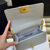  women's handbag, versatile design, view 4