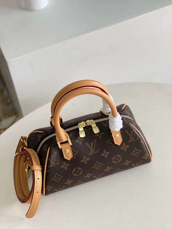 Front view of refined everyday-luxe women's handbag – women's luxury handbag