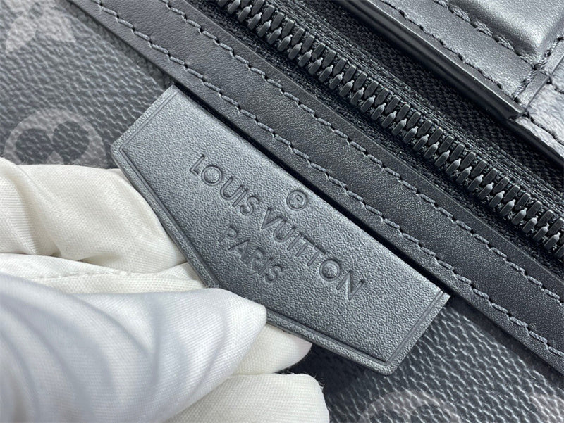 top-handle bag close-up of hardware and finish 11