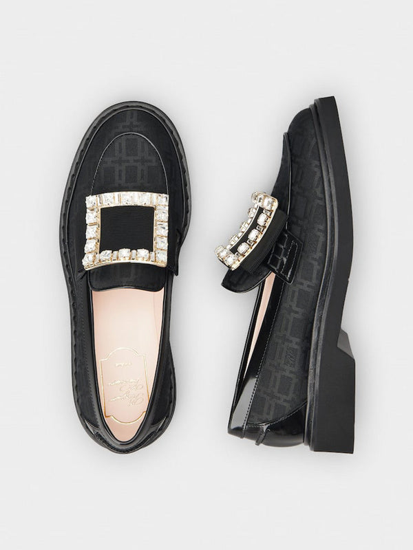 Side profile view of Roger Vivier luxury piece style No.092