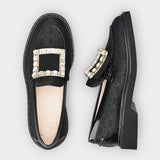 Side profile view of Roger Vivier luxury piece style No.092