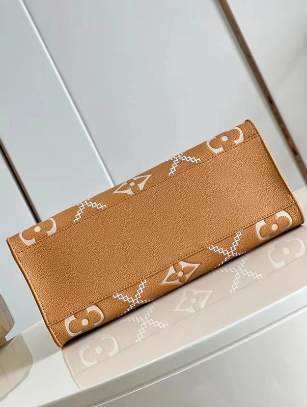 Styled lifestyle shot of sleek everyday-luxe women's handbag – women's statement bag