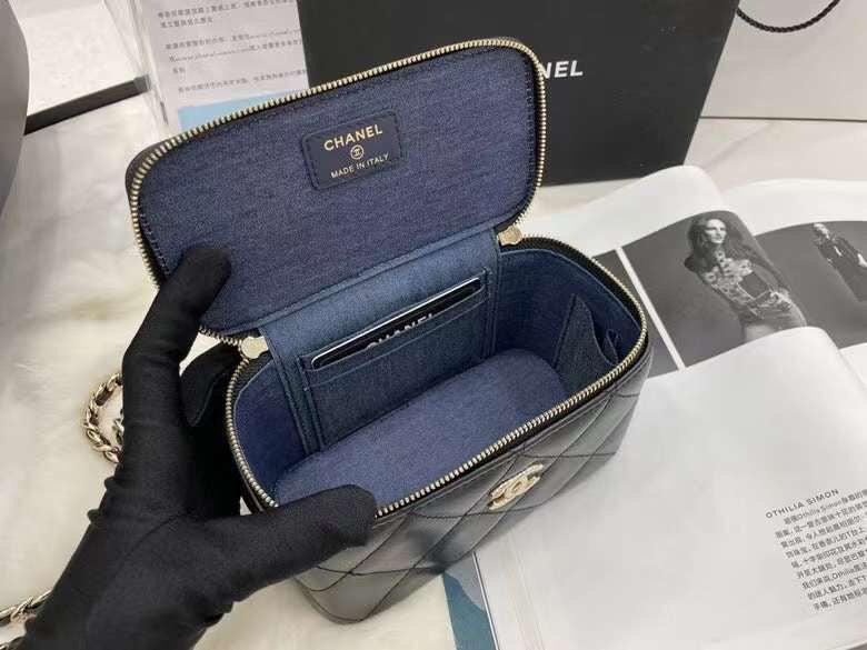  compact purse view 9