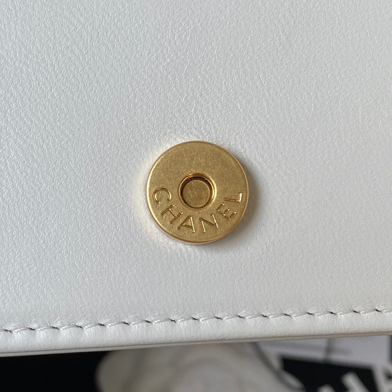 Ziva's Charm handbag – interior view (one versatile size)