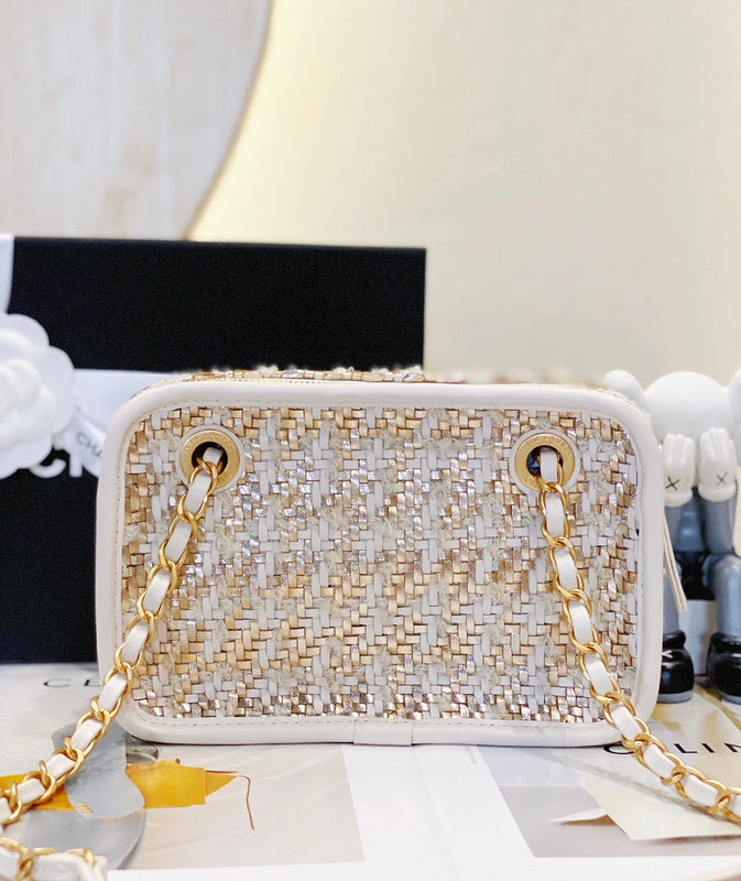  mid purse view 8