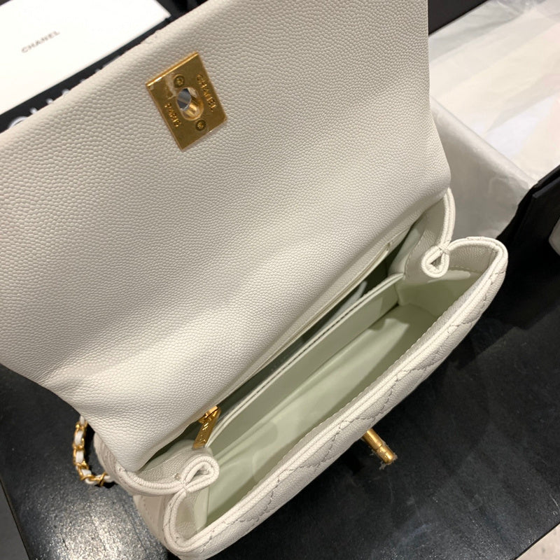  women's handbag, mid design, view 3