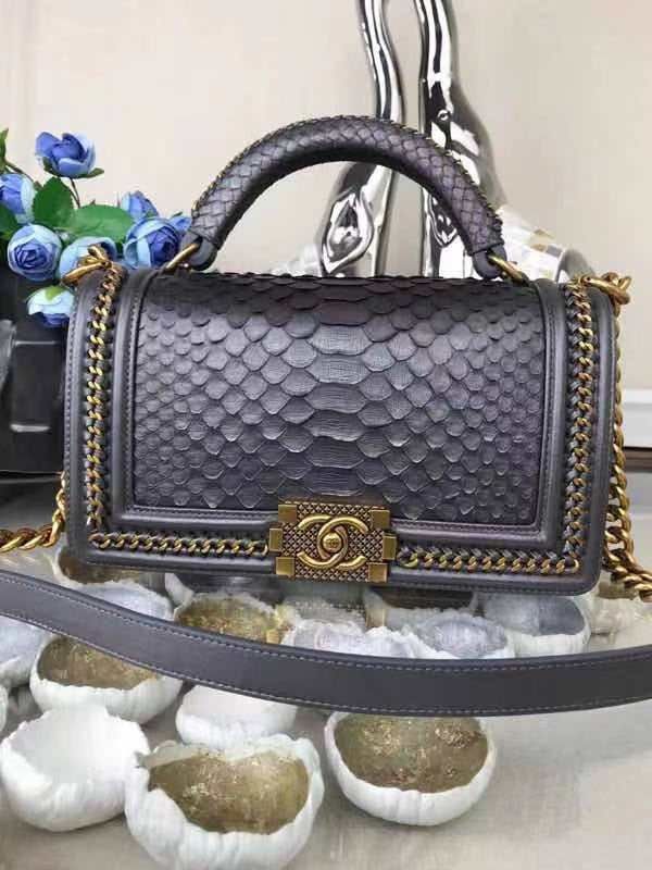  women's handbag, mid design, view 8