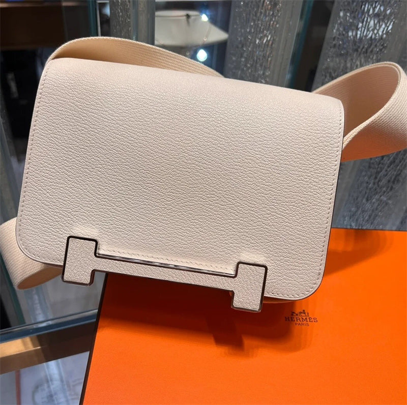 Sophisticated handbag styled for everyday wear