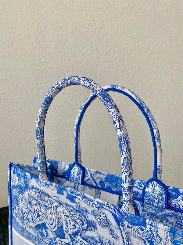 Styled lifestyle shot of structured signature women's handbag – women's designer-style accessory