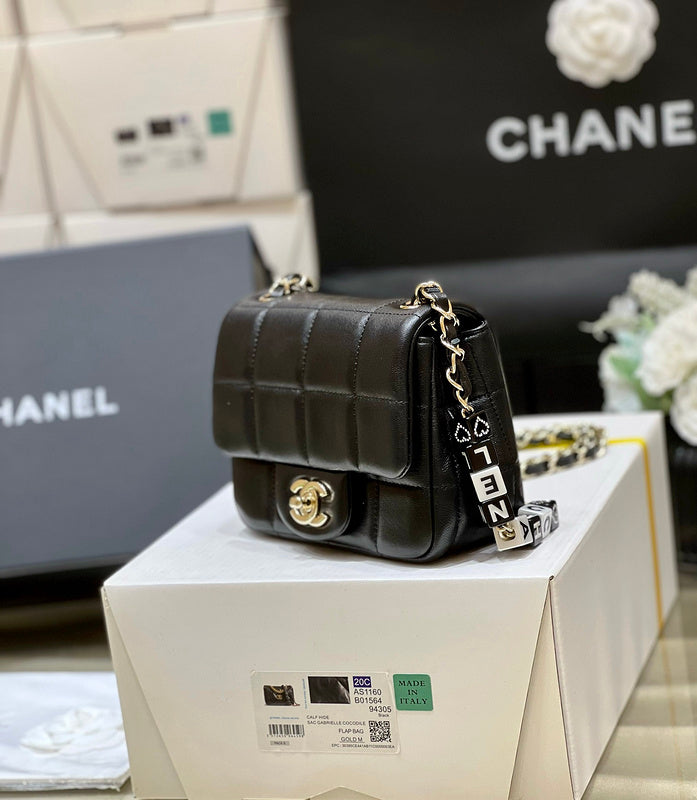  handbag, compact everyday style, image 9