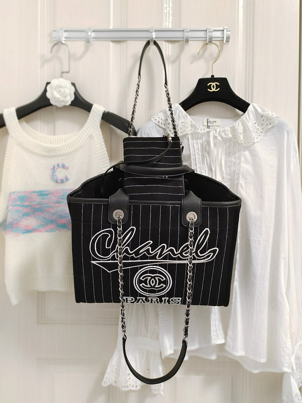  women's handbag, spacious design, view 6