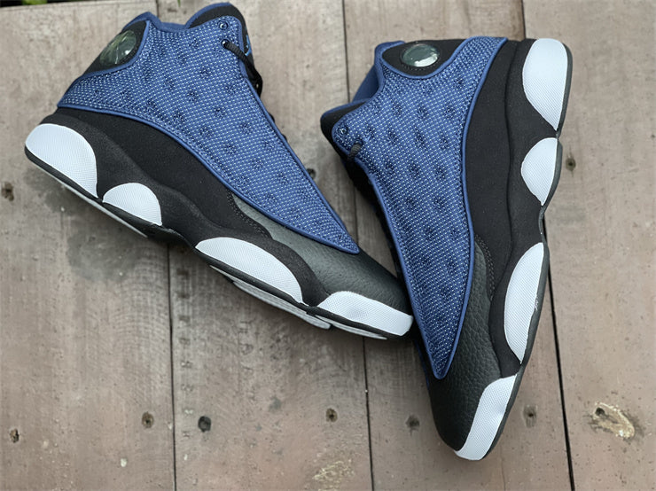 Nike Men's & Women's Signature Luxury Sneakers — Style 228 angle view