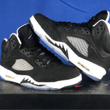 Nike Men's & Women's Designer Lifestyle Shoes — Style 140 angle view