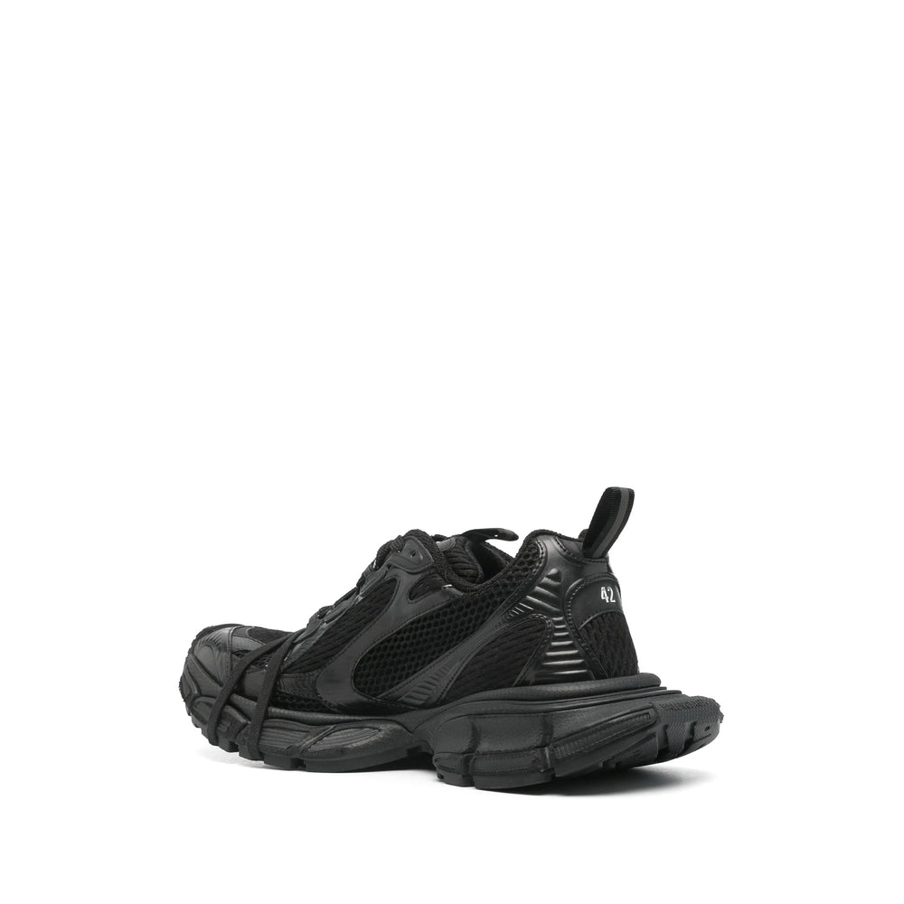 Balenciaga athletic side profile designer luxury fashion