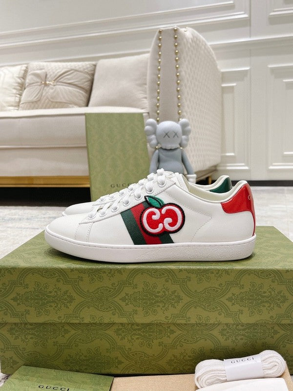 Gucci bold contrast luxury sneakers view 8 sleek tonal finish