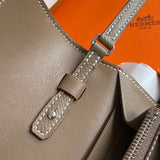  Modern tote bag front view 7