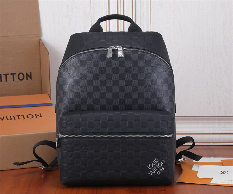  Essential everyday bag front view