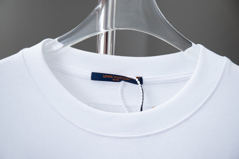 Side profile of Louis Vuitton cotton t-shirt with relaxed-fit cut