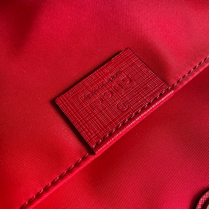 Side profile of everyday-luxe sleek women's handbag – women's luxury handbag
