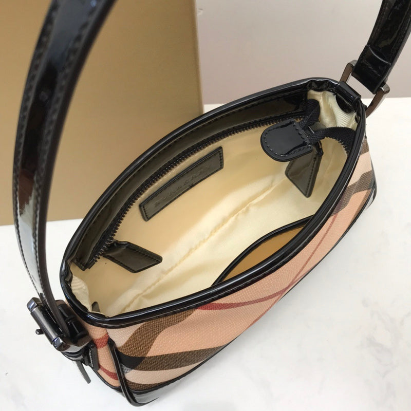 Ziva's Charm handbag – product shot (one versatile size)