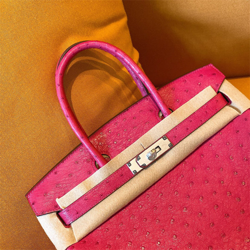  Effortless crossbody bag front view 7
