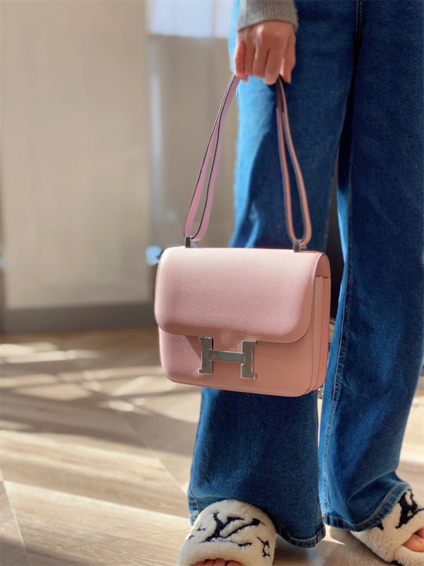 Streamlined bag shown from front angle